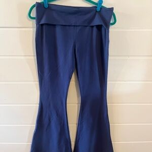 💙 Edikted Blue Flare-Leg yoga pants – Foldover Yoga Waist, Stretchy Comfy Fit 💙